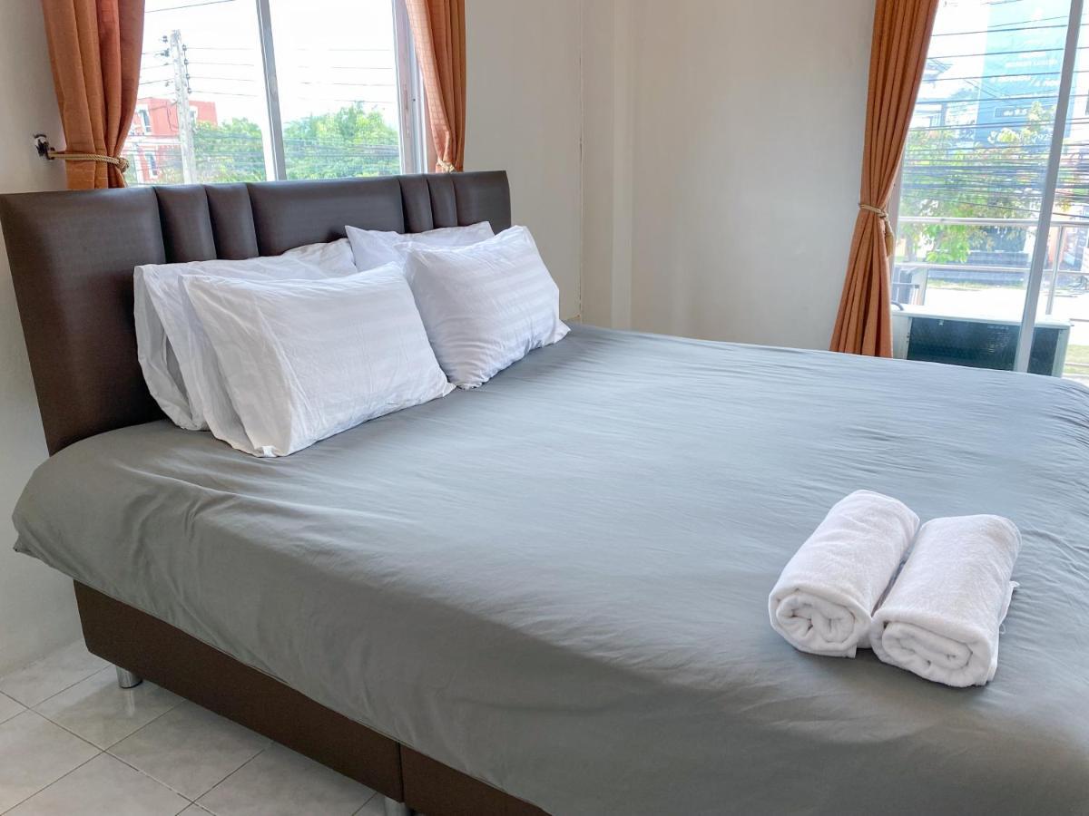 Uh Hostel Bangsaen Buitenkant foto